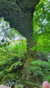 sous le pont ruiné sous le pont ruiné